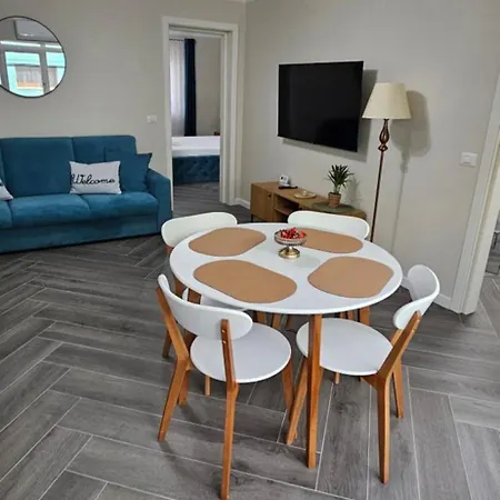 White Rezidence II Apartment Curtea De Arges Exterior photo