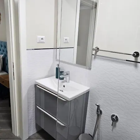 White Rezidence II Apartment Curtea De Arges Exterior photo